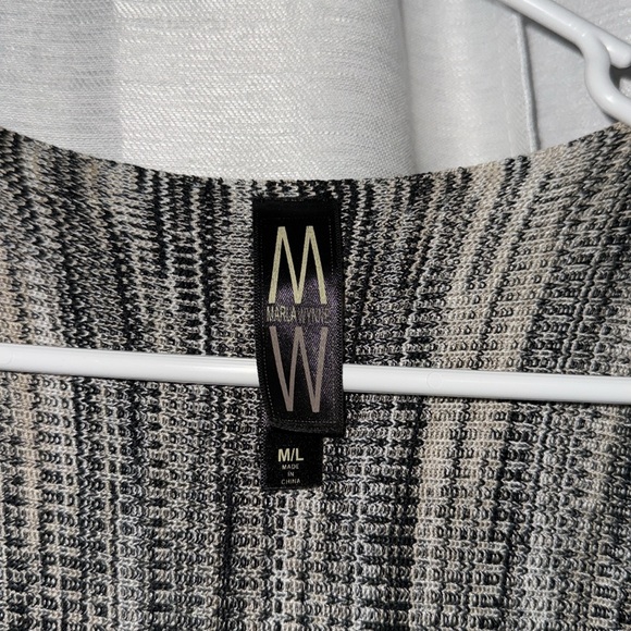 MarlaWynne Cardigan - Picture 3 of 3